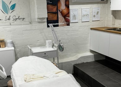 Skin Lab Sydney treatment room in Oatlands, New South Wales, AU, showcasing a serene and modern interior.