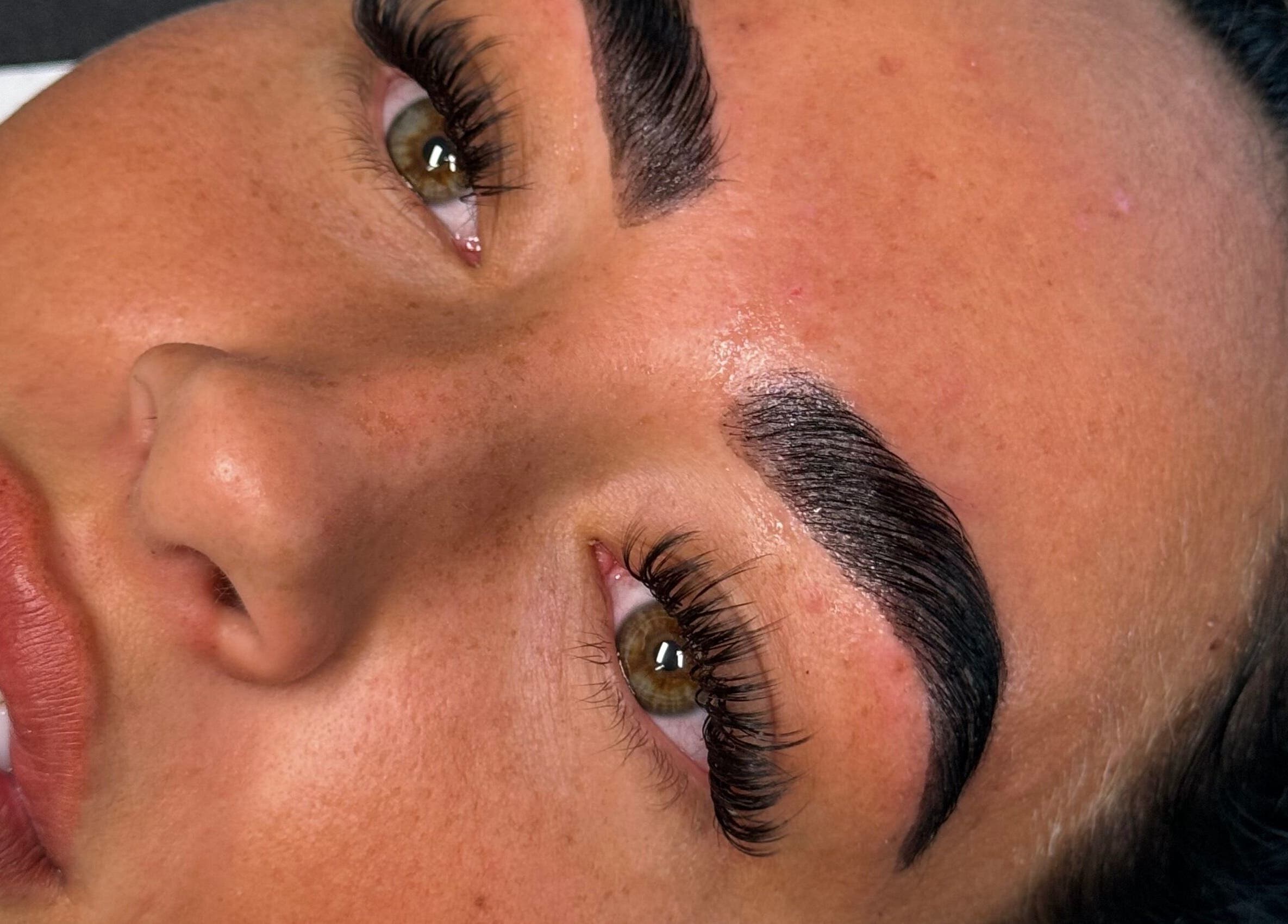Full lashes and defined brows at That Lash Tech, Wyke, England, GB. Perfect beauty results.