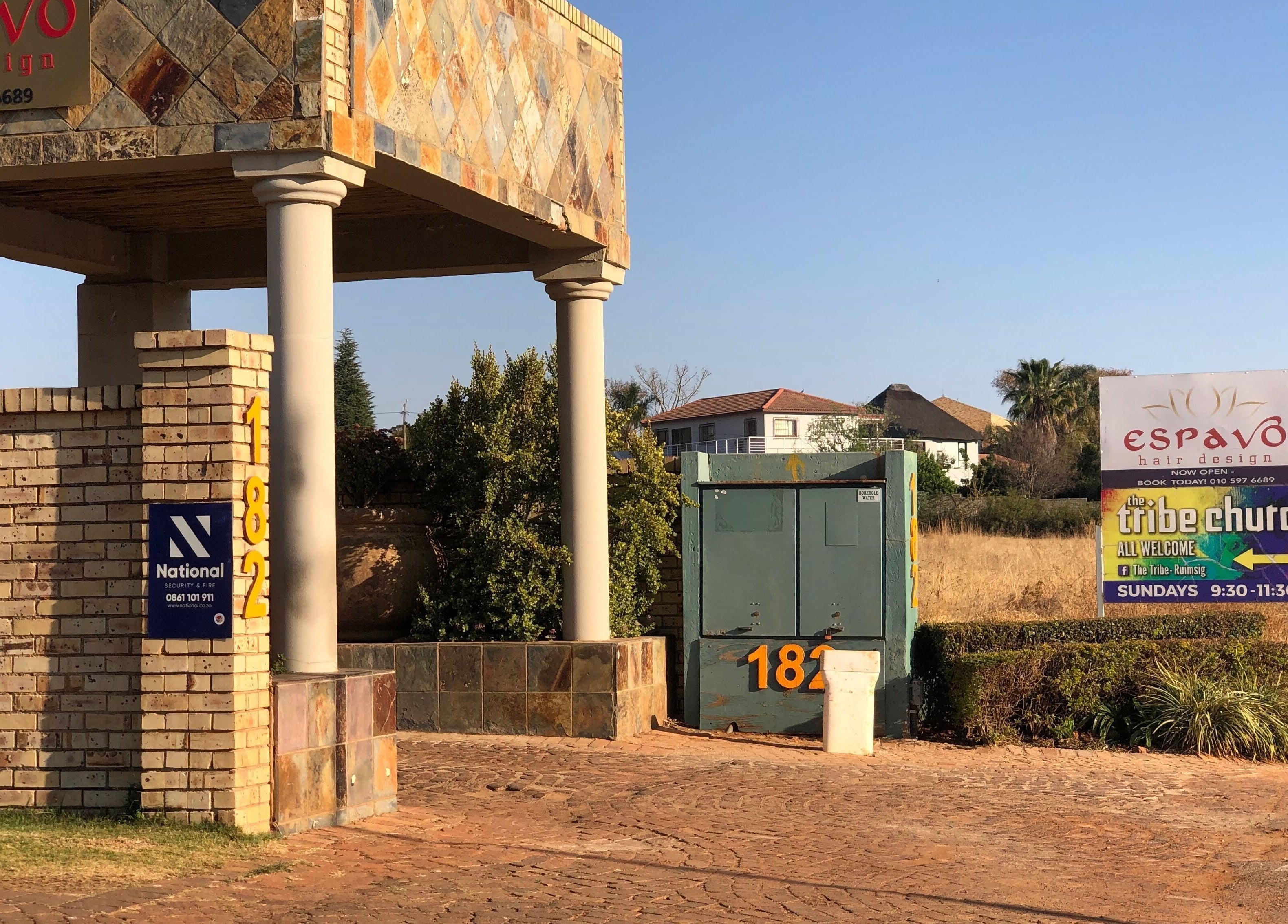 Entrance to Espavo Hair Design near The Wax Pots Ruimsig, Roodepoort, Gauteng, ZA with visible signage.