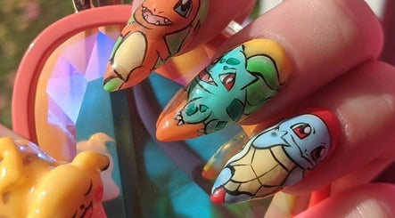 Foxy Claws image 3