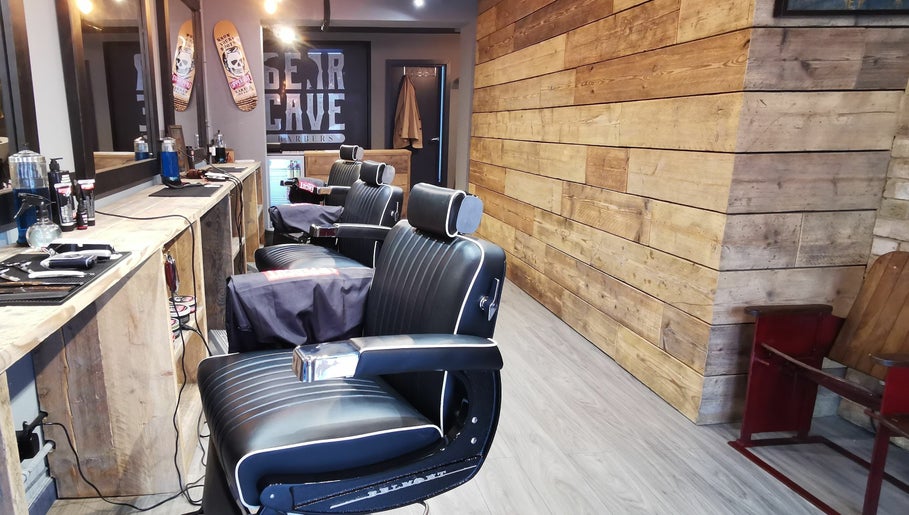 Imagen 1 de Bear Cave Barbers