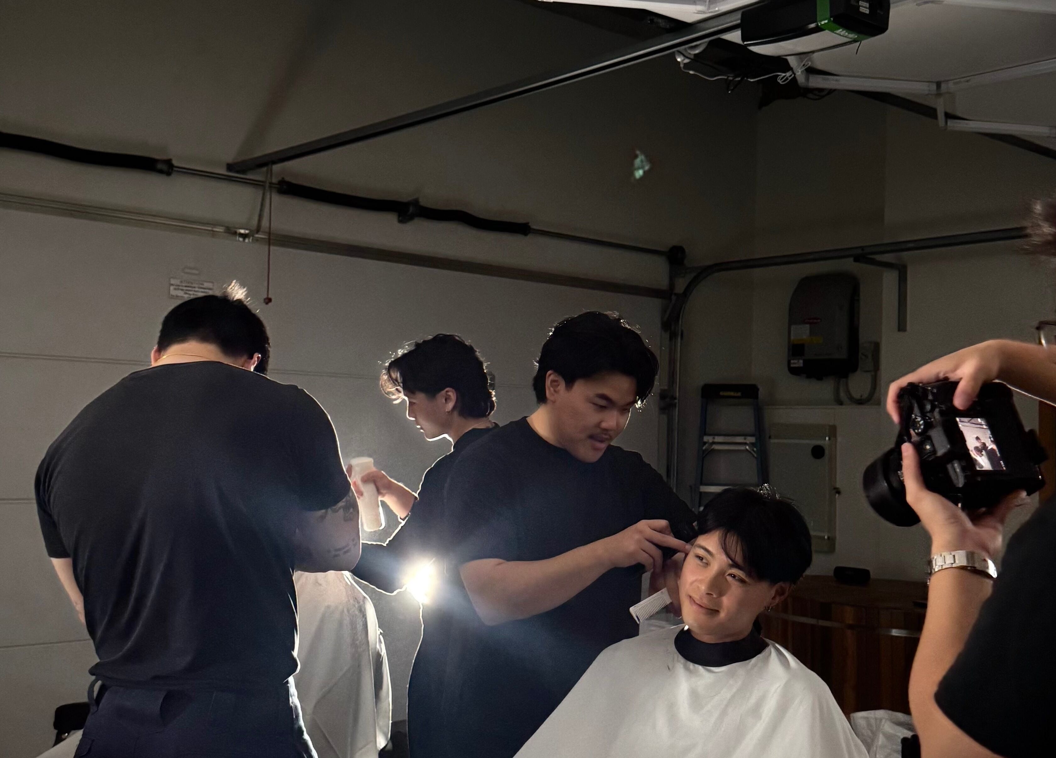 Barber working on client at NewtsTheBarber x KapitalCuts, Perth, Western Australia, AU.