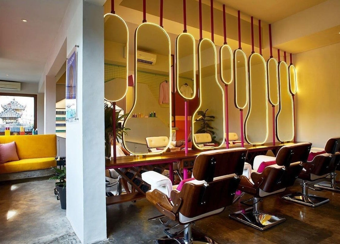 Chic interior of FaceDay salon with stylish mirrors and seating in Bali, Bali, ID, showcasing modern design.