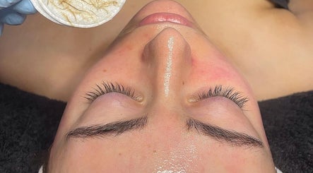 Spa_sthetics, bild 3