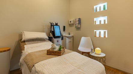 Contour Body and Beauty image 3