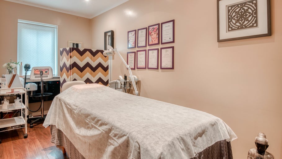 Beauty Studio Relax and Glow image 1