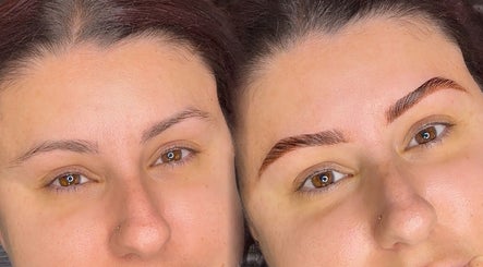 Brow transformation at Get.Foxxed - SHELLHARBOUR, Warilla, New South Wales, AU showcasing before and after results.