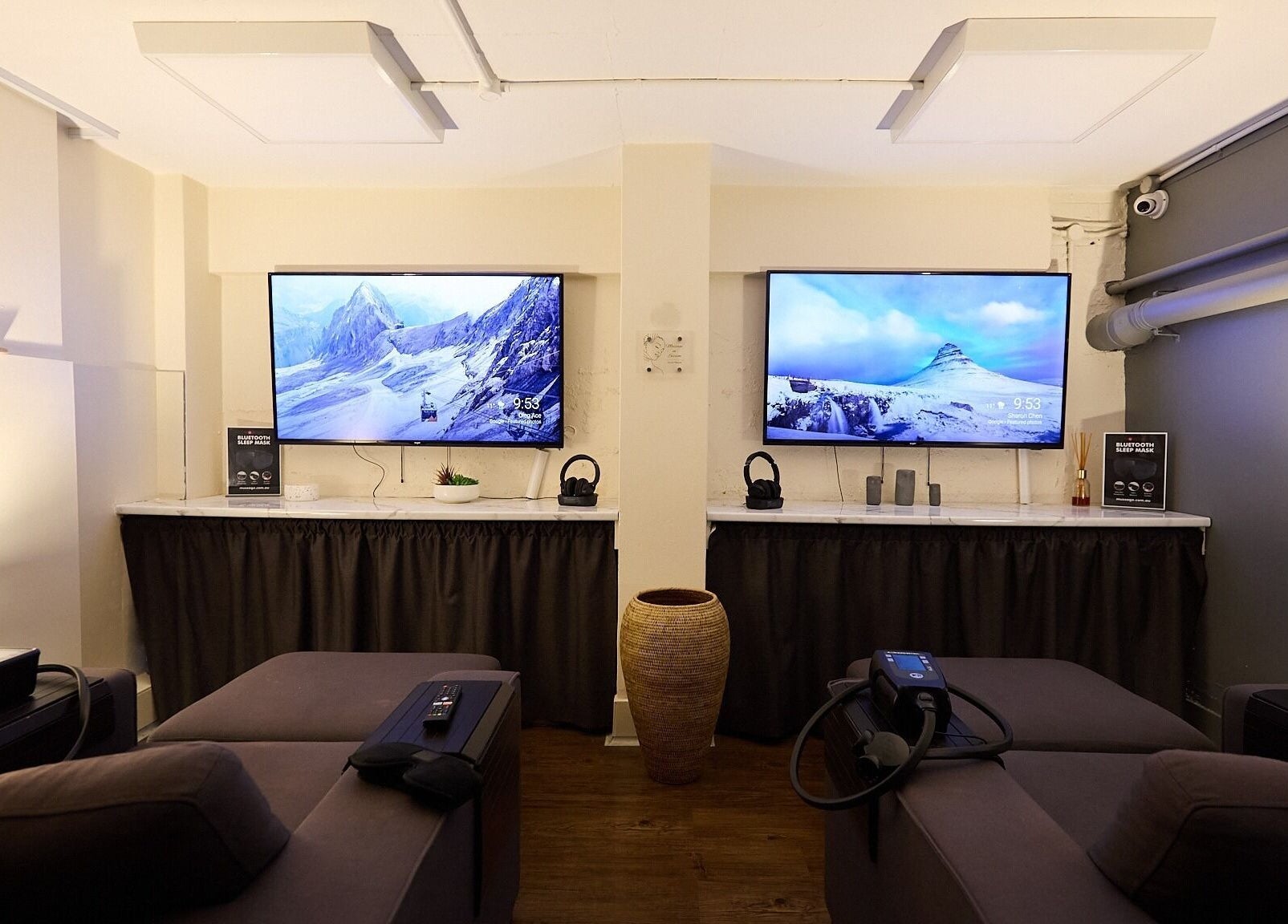 Cryospa Clinics relaxation lounge with mountain view screens in Crows Nest, New South Wales, AU.