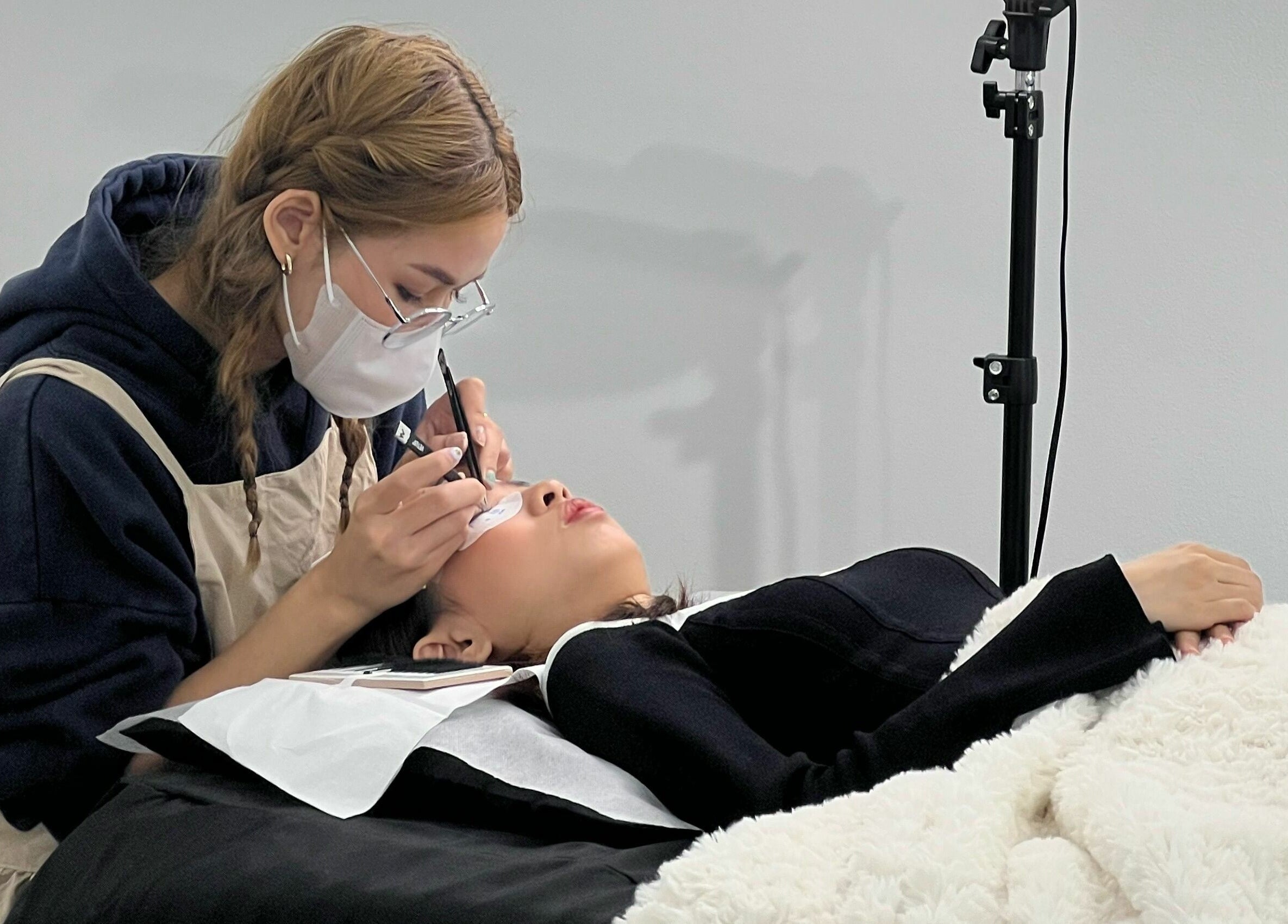 Beauty Moah in Melbourne, Victoria, AU offering professional eyelash extension service in a serene setting.