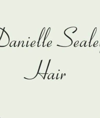 Danielles Hairdressing kép 2