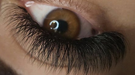 The Siri Beauty & Eyelashes