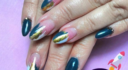 Out of this World Nails