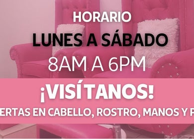 Interior de Bella Bella Beauty Salon en San Pedro Sula, con sillones rosas y decoración de belleza.