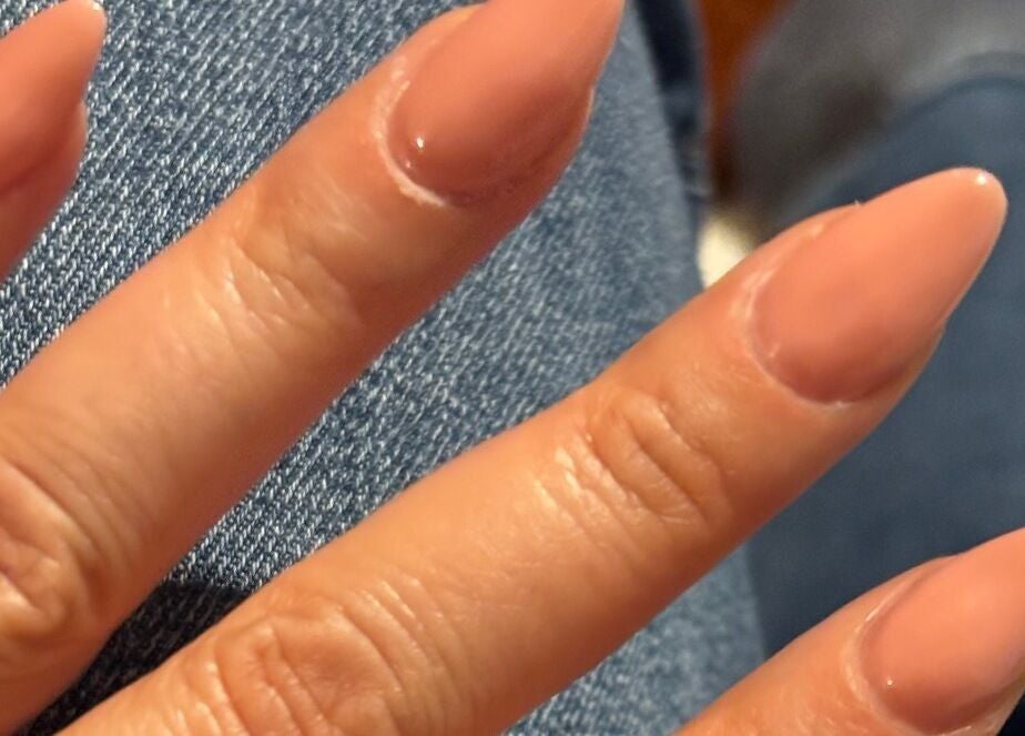 Beautifully manicured nails at Blink & Wink, Janabiyah, Al-Muḥāfaẓat aš-Šamālīyah, BH.