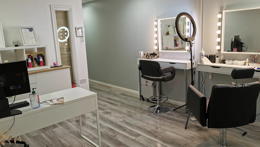 Aesthetic Treatment Clinic - Ballyfermot image 1