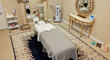 Spa Naples Facial & Massage