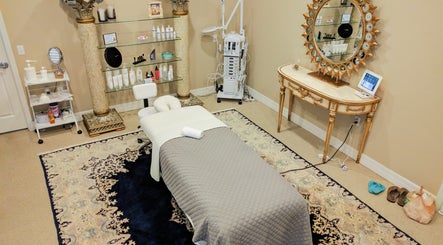 Spa Naples Facial & Massage