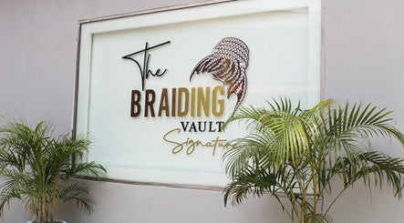 Immagine 3, The Braiding Vault Signature