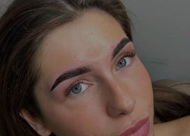 Glamorous eyebrow styling at Brows By LC, Edinburgh, Scotland, GB, showcasing precise beauty artistry.