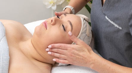 Relaxing facial treatment at Plush Skin Body and Beauty in East Toowoomba, Queensland, AU, enhancing skin health.