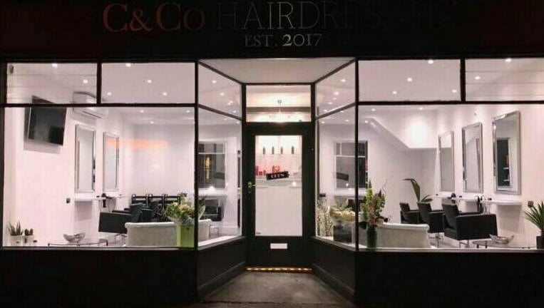 C&Co Hairdressing billede 1