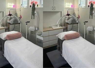 Tranquil treatment room at Hayley Maree's Beauty Howick, Auckland, NZ, featuring a cozy bed and aesthetic tools.