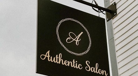 Authentic Salon – obraz 2