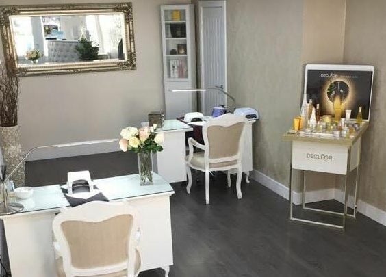 Flawless beauty salon interior with chic decor and product display in Shaw, England, GB.