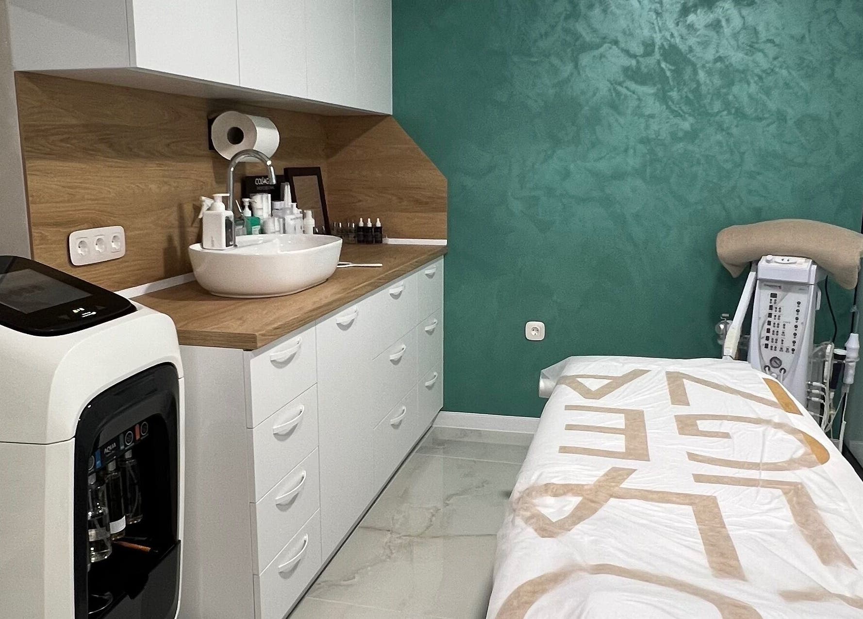 Уютен кабинет в Pro Beauty Zone by Petya Fileva, София, Област София, BG за спа и процедури.