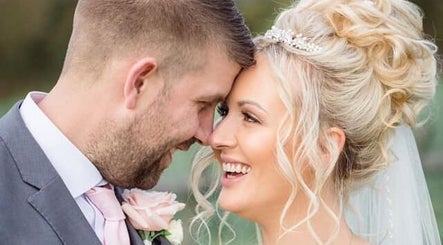 Jo Stringer Bridal and Occasions image 2