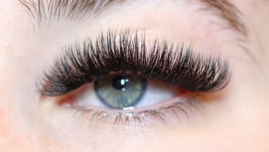 Rosie’s Beauty Artistry image 1
