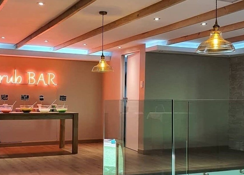 Scrub Bar at The Skin Revision Co, Centurion, Gauteng, ZA offers a relaxing wellness experience.