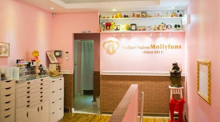 Mollyfuns Salon and Desserts  imagem 2