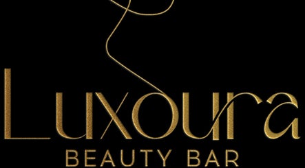 Luxoura Beauty Bar