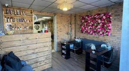 The Rooms Hair & Beauty