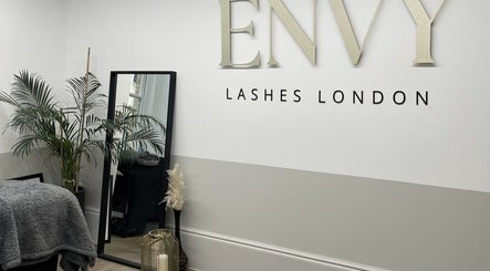 Envy Lashes London - City