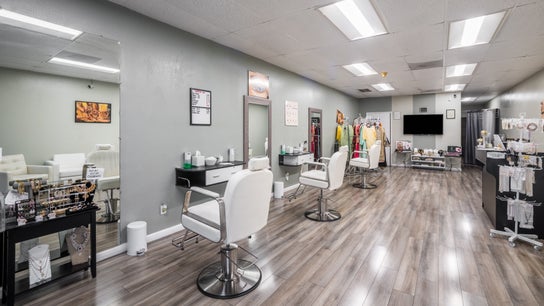 Eye Bar Beauty Salon