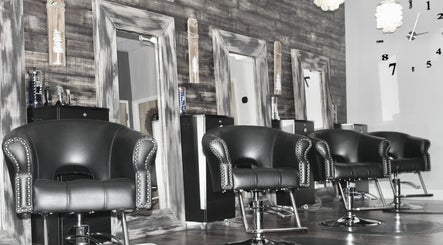 Shear D'Light Hair Salon