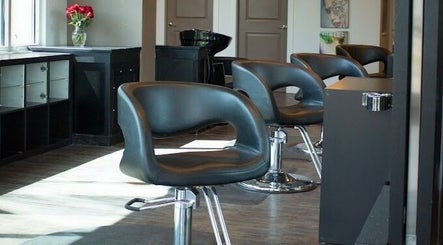Crimson Hair Salon image 2