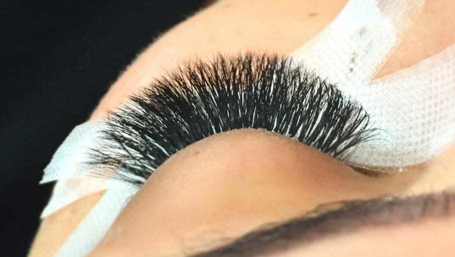 Haus of Lashes Melbourne image 1