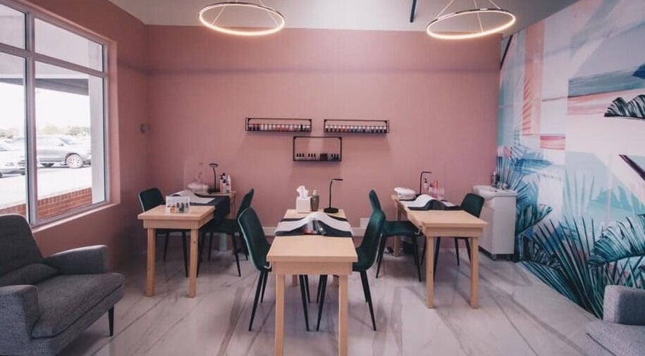Modern manicure salon at Mani & Chill, Habitat Centre, Cape Town, Western Cape, ZA with chic decor and cozy seating.