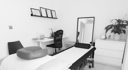 Melvyn Hughes Osteopathy