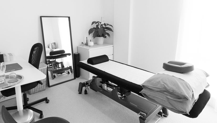 Melvyn Hughes Osteopathy – kuva 1