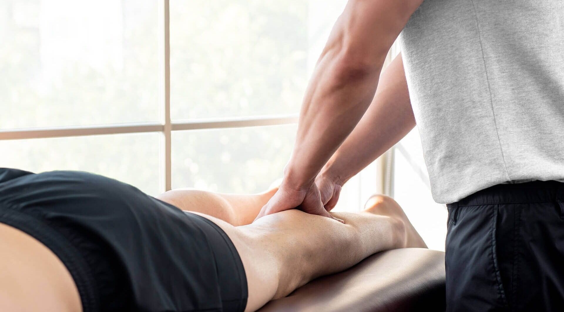 Male Therapist Delivery (BKK) massage session, Krung Thep Maha Nakhon, TH.