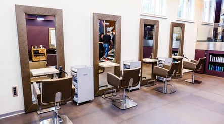 Tjasha Frizersko Brivski Salon Center