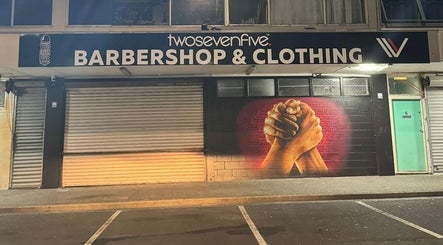 รูป Twosevenfive Barbershop LTD 2
