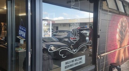 รูป Twosevenfive Barbershop LTD 3