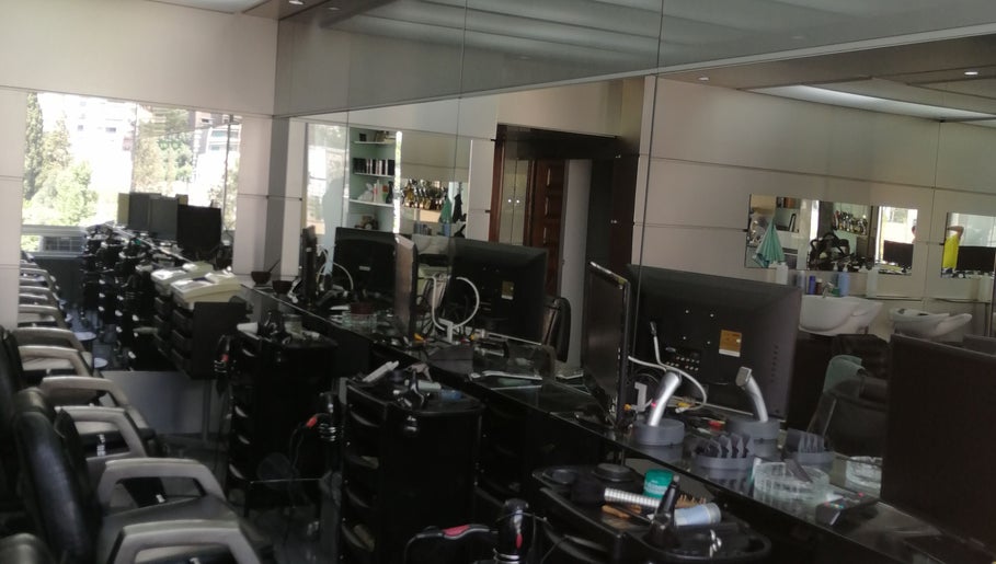 Salon Georges Eid et Fils image 1