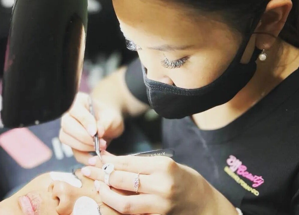 Eyelash extension application at Best Face Forward Beauty, Maryborough, Queensland, AU.