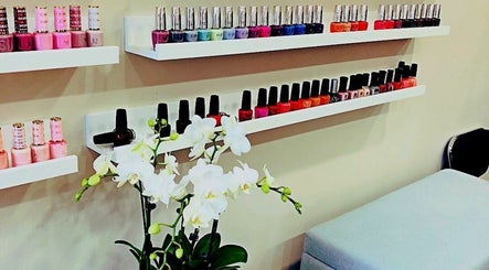 Island Sea Nails and Beauty - Darlinghurst image 3